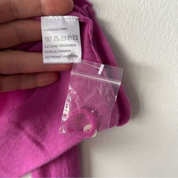 Canelle Cashmere Cardigan in magenta - Picture 4 of 8